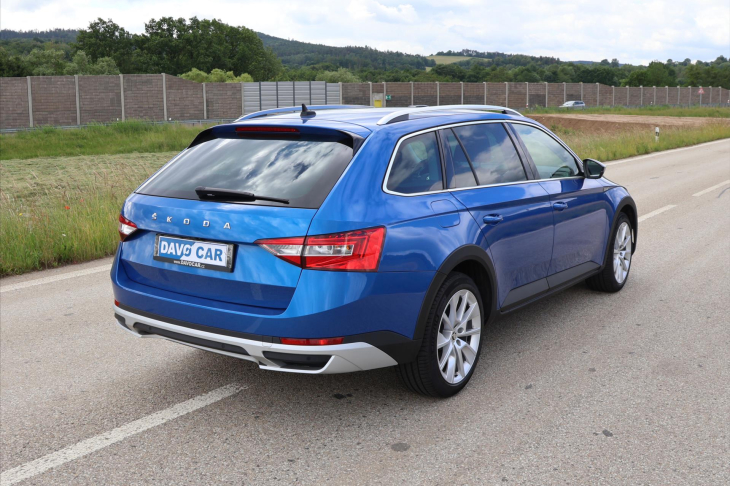Škoda Superb 2,0 TDI DSG 4x4 CZ Scout DPH
