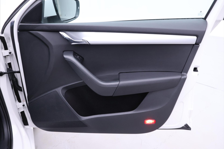 Škoda Octavia 1,6 TDI 81kW Style CZ Aut.klima