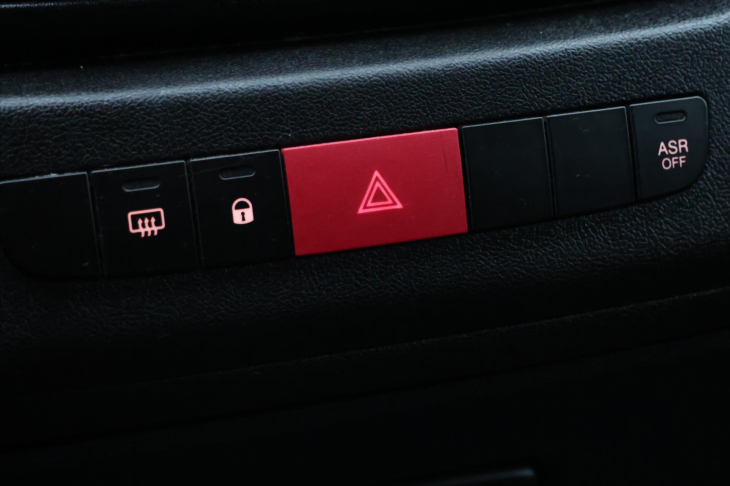 Peugeot Boxer 2,2 BlueHDI 121 kW L4H2 CZ