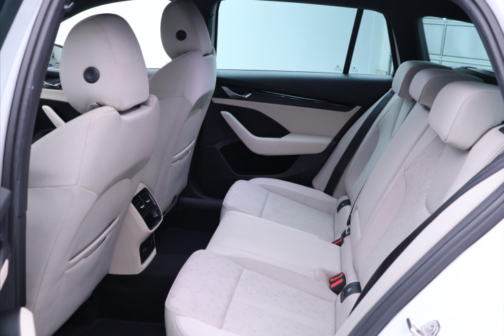Škoda Octavia 2,0 TDI 110kW DSG Style CZ
