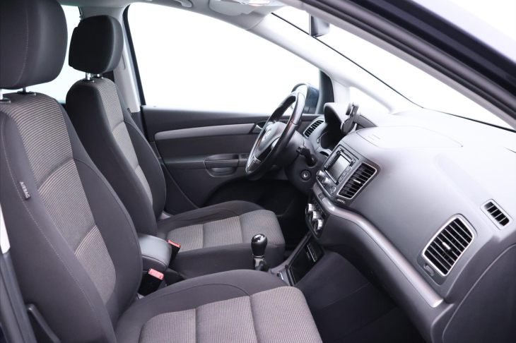 Volkswagen Sharan 2,0 TDI 103kW Aut.klima 7-Míst