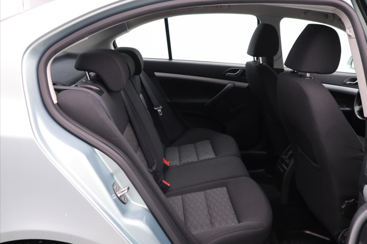 Škoda Octavia 1,4 TSI 90kW Ambiente CZ