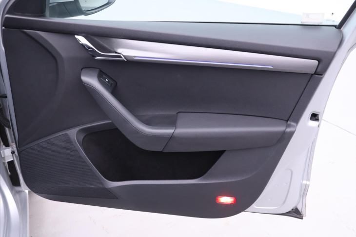 Škoda Octavia 2,0 TDI 110kW DSG CZ Style DPH