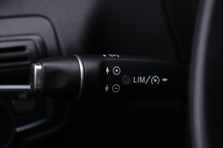 Mercedes-Benz Třídy C 1,6 85kW Kůže LED 180d