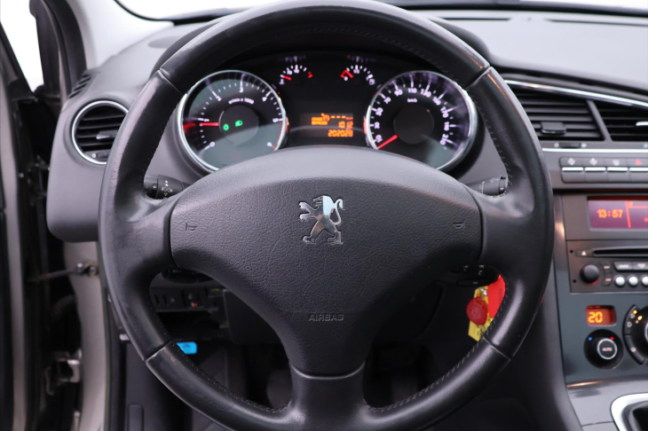 Peugeot 5008 1,6 HDI 82kW Family CZ