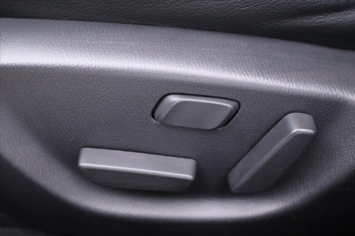 Mazda 6 2,0 i121kW Revolution Skyactive