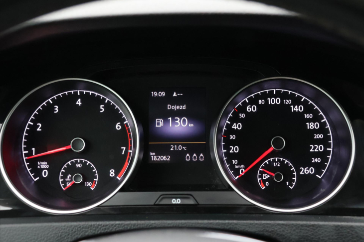 Volkswagen Golf 1,4 TSI 92kW Cup 1.Maj Navi