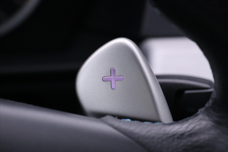 BMW M5 5,0 373kW Kůže Klima. Navigace