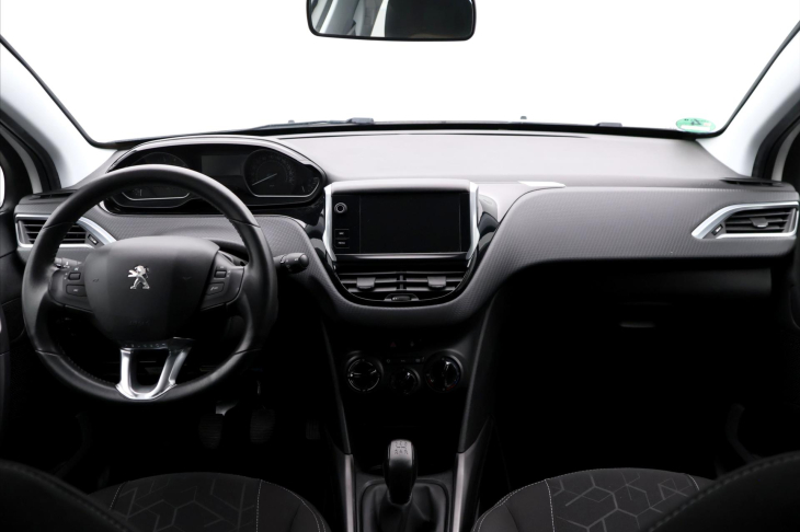 Peugeot 2008 1.2 PT 82k Active Pack 1.Maj