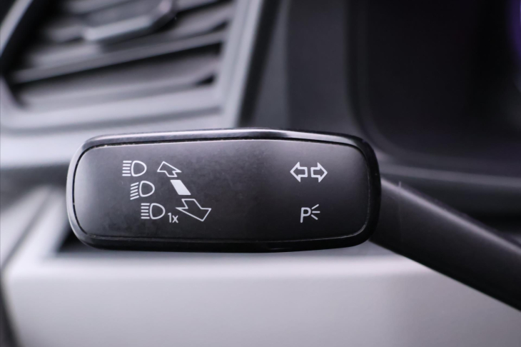 Volkswagen Transporter 2,0 TDI 110kW DSG 9-Míst CZ DPH