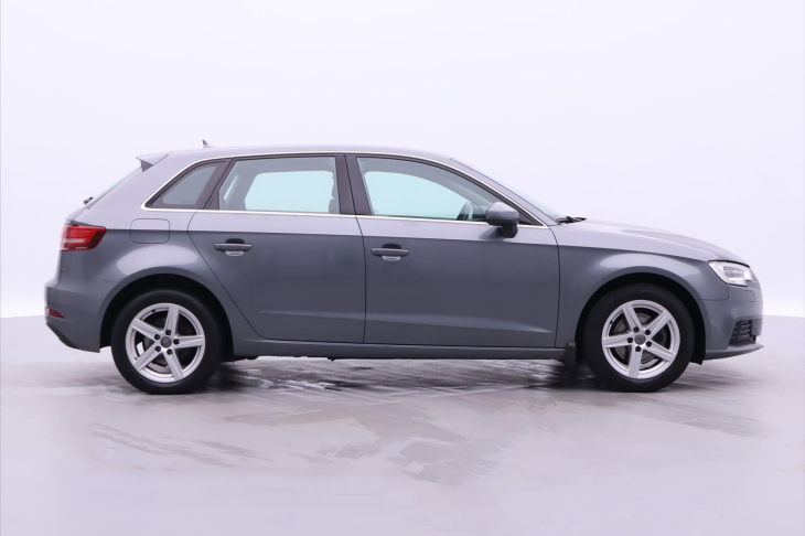 Audi A3 1,0 TFSI Aut.klima Navi Xenon