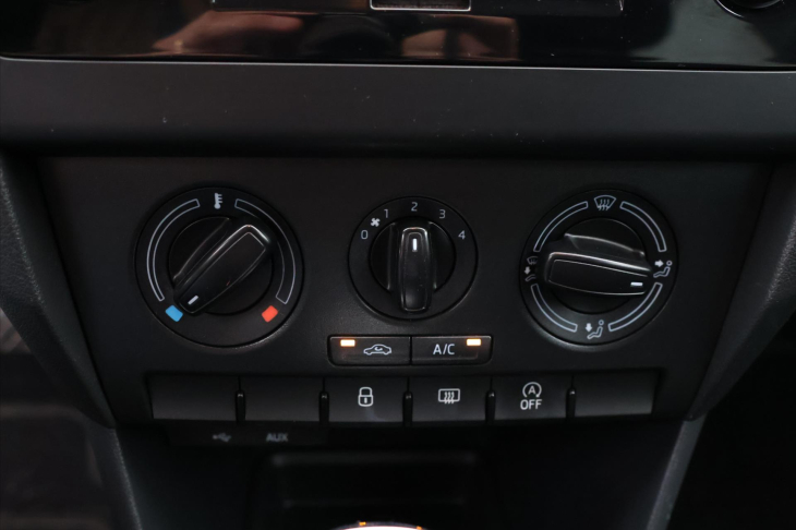 Škoda Rapid 1.2 TSI 66KW DSG Klima