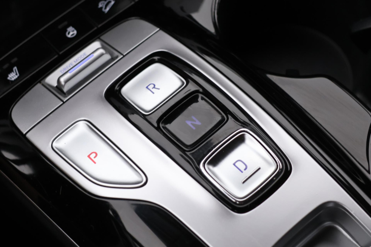 Hyundai Tucson 1,6 T-GDI HEV 169kW Comfort Zaruka
