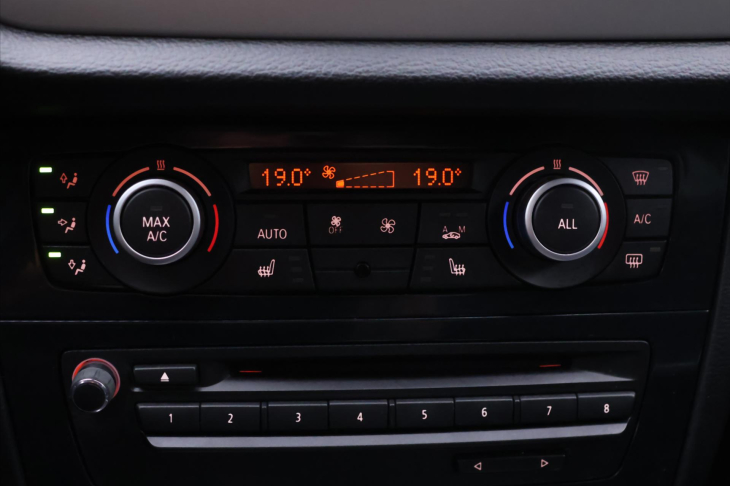 BMW X1 2,0 20d 120kW Xenon Navi 1.Maj