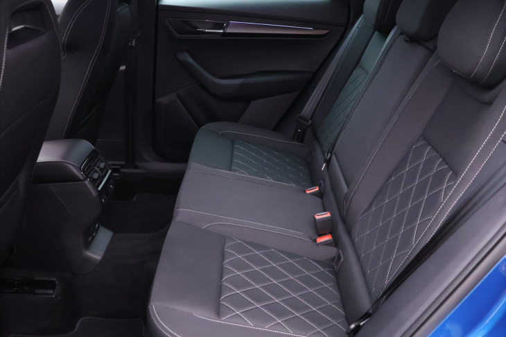 Škoda Karoq 2,0 TDI 4x4 DSG Sportline CZ