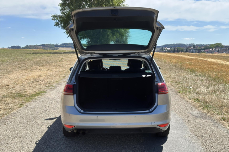 Volkswagen Golf 1,4 TSI 90kW DSG Highline Xenon