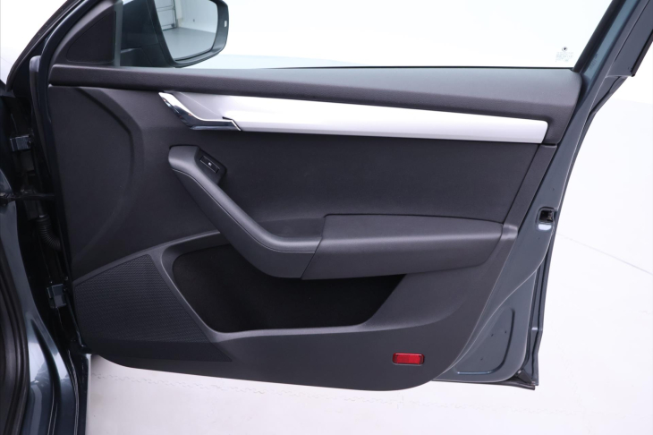 Škoda Octavia 1,6 TDI 81kW Ambition Klima