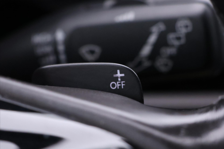 Volkswagen Touareg 3,0 TDI V6 193kW DSG R-Line 4M