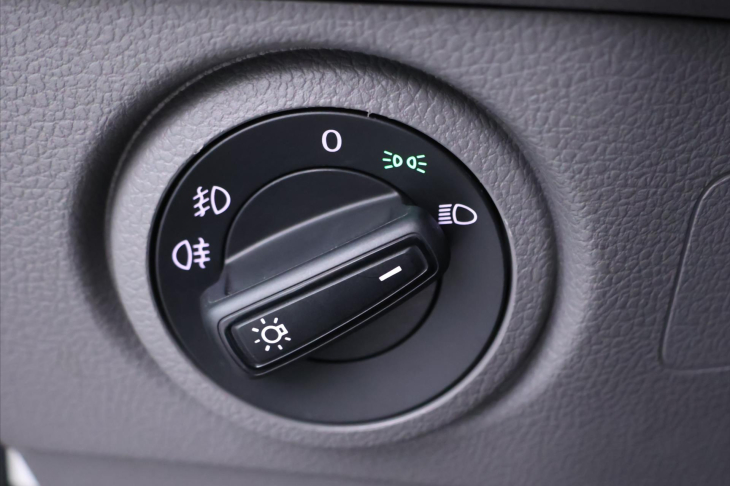 Volkswagen Crafter 2,0 TDI 103kW L2H1 Navigace