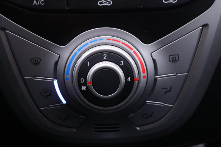 Hyundai ix20 1,6 CVVT 91kW CZ Trikolor