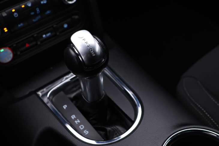 Ford Mustang 5,0 V8 324kW Aut GT FLOWMASTER