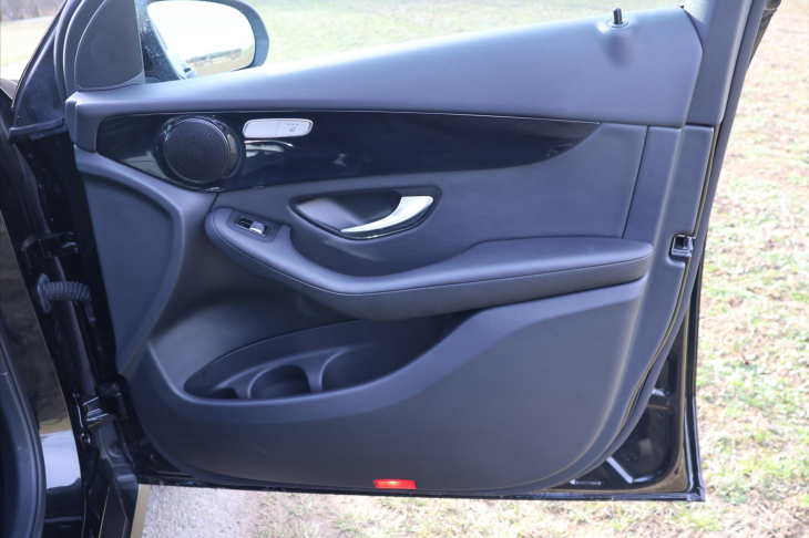 Mercedes-Benz GLC 2,0 300d 180kW 4Matic AMG DPH