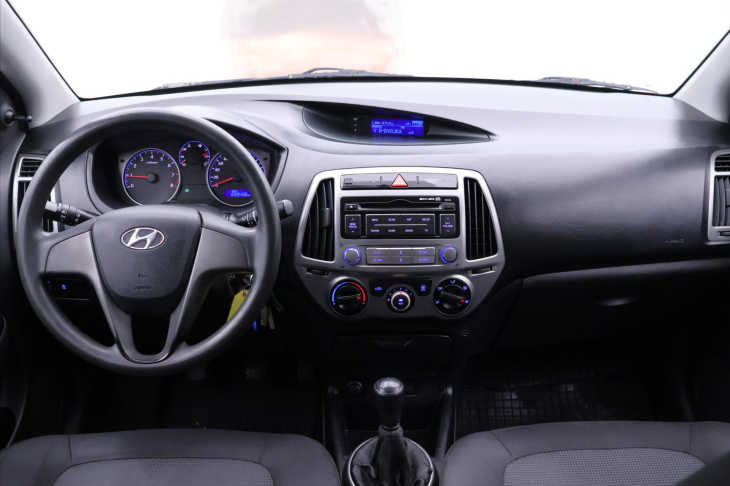 Hyundai i20 1,3 i 62kW Klimatizace CZ