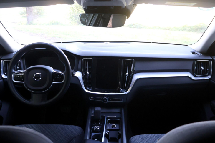 Volvo V60 2,0 B4 AWD Cross Country DPH