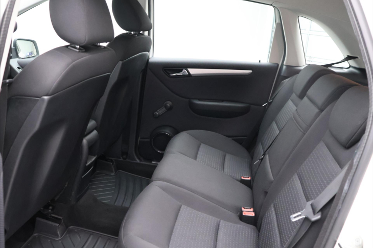 Mercedes-Benz Třídy B 1,5 160 70kW CZ Klima 82.300km