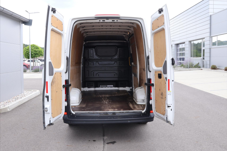 Volkswagen Crafter 2,0 TDI 103kW L2H2 CZ LED DPH