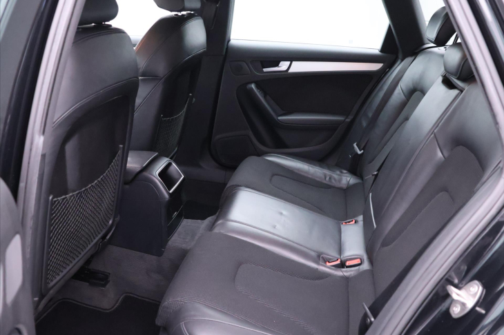 Audi A4 2,0 TDI 125kW S-Line Aut.klima