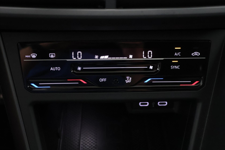 Volkswagen Taigo 1,5 TSI 110kW DSG R-line DPH