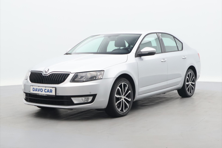 Škoda Octavia 1,6 TDI 77 kW Elegance Aut.klima