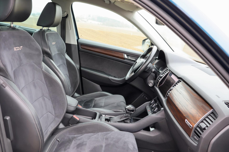 Škoda Kodiaq 2,0 TDI DSG 4x4 7-Míst Scout