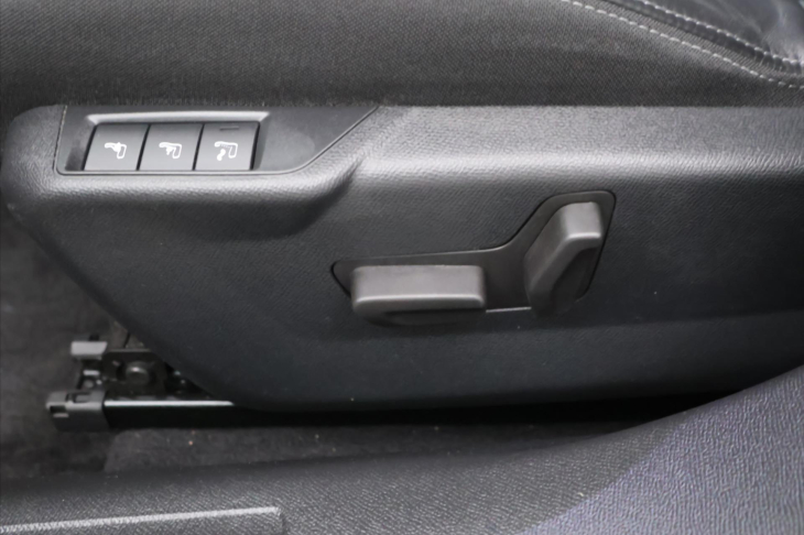 Peugeot 2008 1,2 PT114kW CZ GT-line