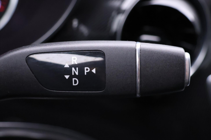 Mercedes-Benz Třídy V 2,0 220d 120kW Aut. Long DPH