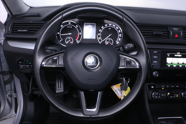 Škoda Superb 1,6 TDI Aut.klima Xenon CZ