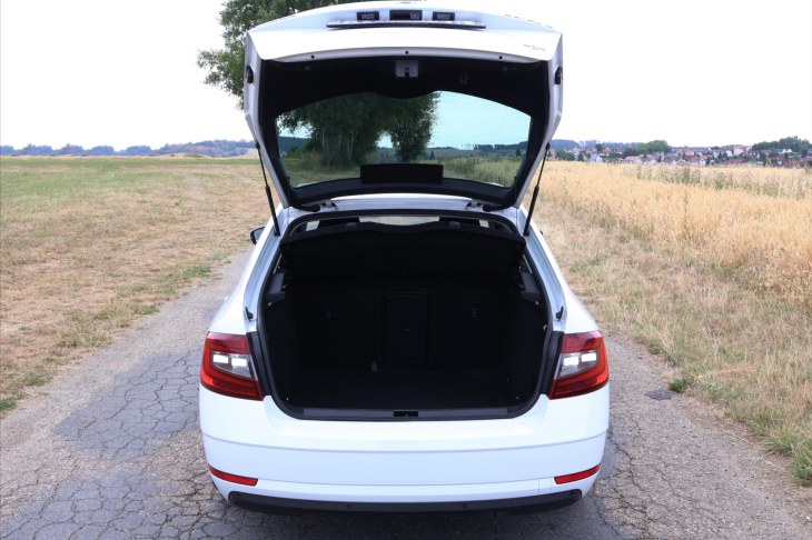 Škoda Octavia 2,0 TDI 4x4 DSG CZ Style Sport