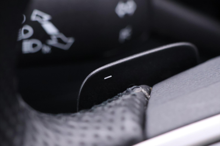 Volkswagen Tiguan Allspace 2,0 TSI DSG 4M R-Line 7Míst DPH