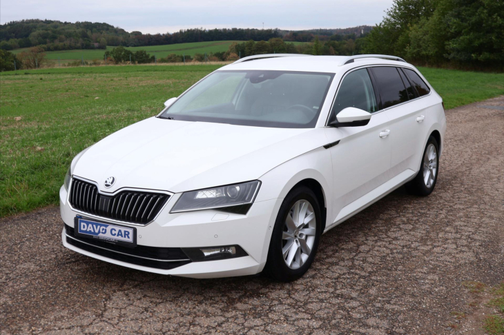 Škoda Superb 2,0 TDI DSG Style+  Navi ACC