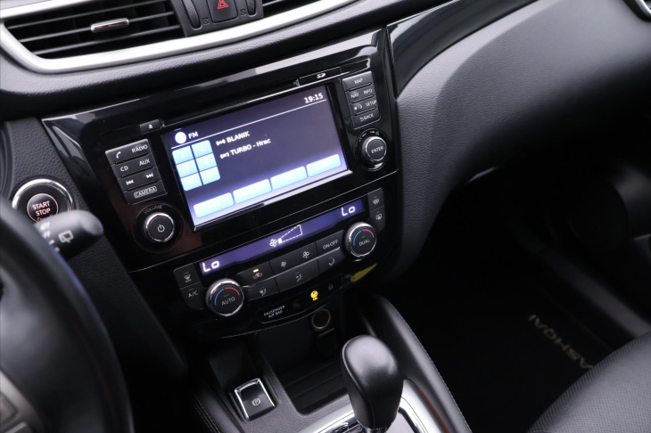 Nissan Qashqai 1,2 DIG-T 85kW Aut. CZ Tekna