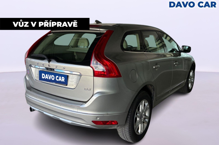 Volvo XC60 2,0 D3 100kW Summum Serv.Kniha