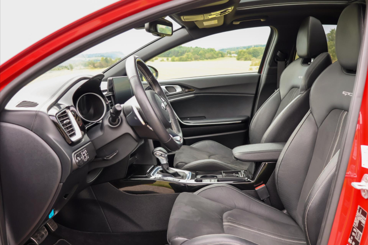 Kia ProCeed 1,6 CRDI GT-Line Aut. LED Kůže