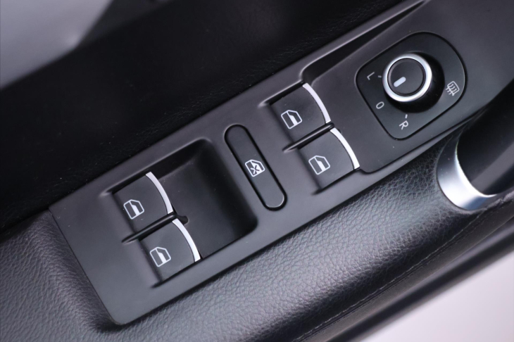 Volkswagen Passat 1,4 TSI 90kW Highline 1.Maj.