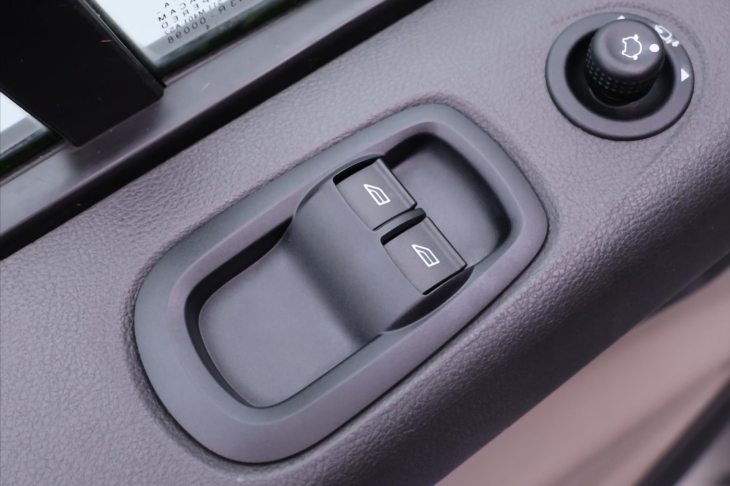 Ford Tourneo Custom 2,2 TDCi 114kW CZ L2 Titanium