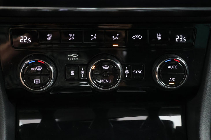Škoda Superb 2,0 TDI 147kW 4x4 L&K DSG CZ DPH