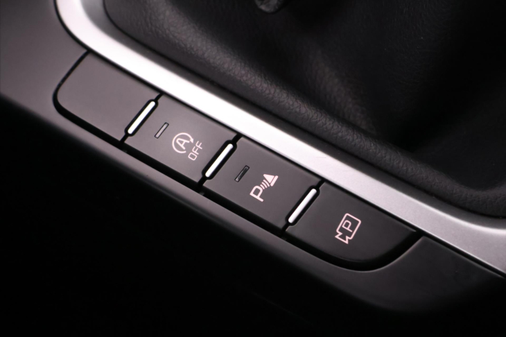 Kia Ceed 1,5 T-GDI 118kW CZ DPH SW