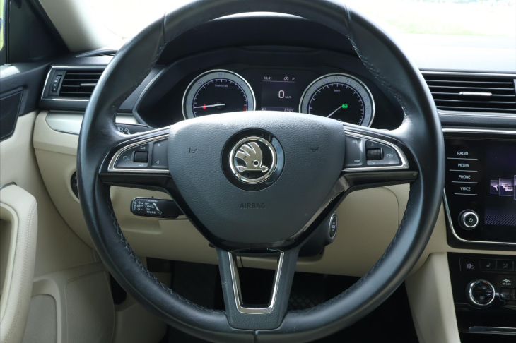 Škoda Superb 2,0 TDI 140kW DSG 4x4 Style CZ