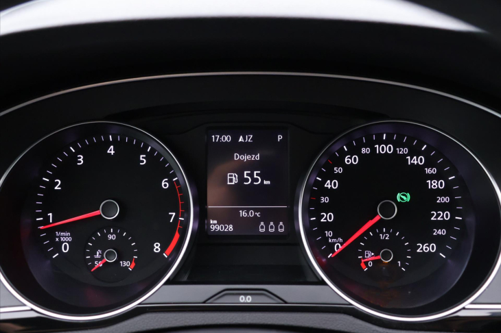 Volkswagen Passat 1,4 TSI 110kW DSG Comfort LED