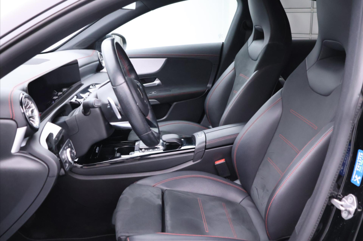 Mercedes-Benz CLA 1.3 180 100kW AMG LINE CZ DPH